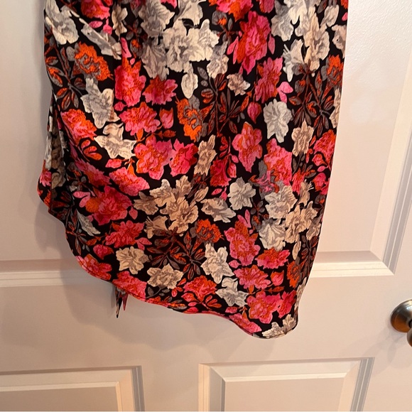 NWT Cinq a Sept Satin Whitney Dress Size 4 Floral Faux Wrap Spaghetti Strap $495 - Picture 12 of 16